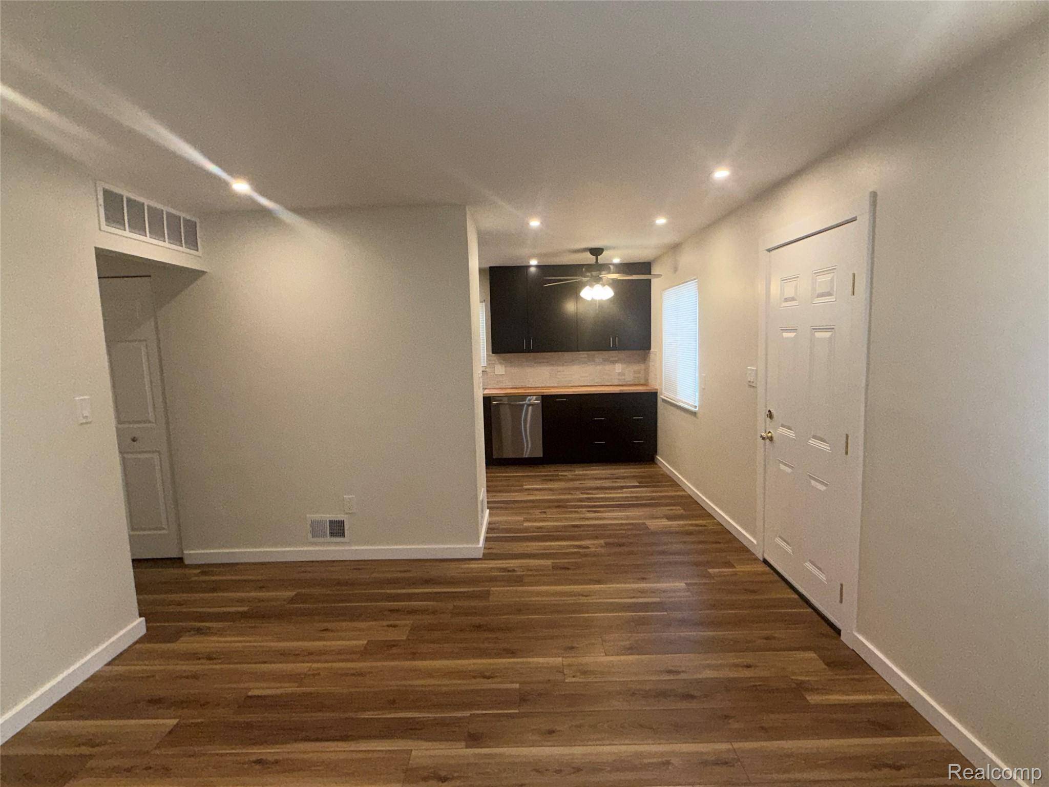 Warren, MI 48091,7643 Rivard AVE