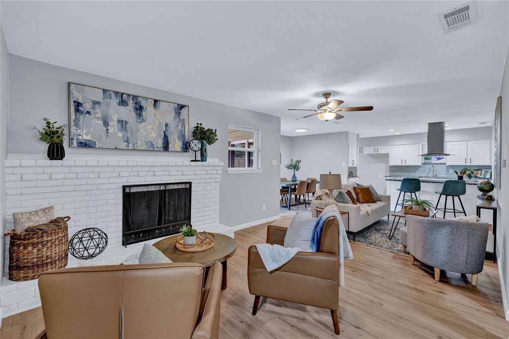 Desoto, TX 75115,125 Stardust Lane