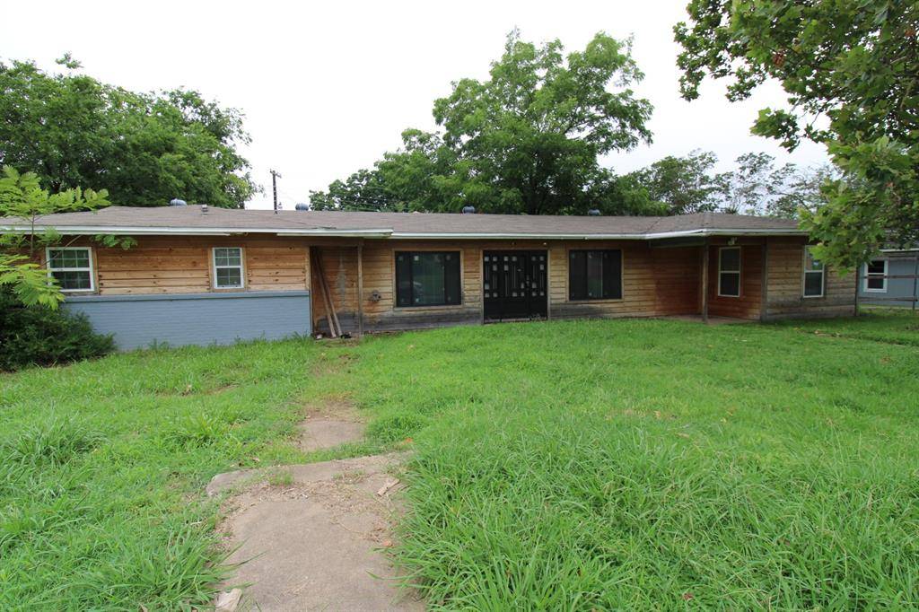 Denison, TX 75020,17 Macarthur Drive #A
