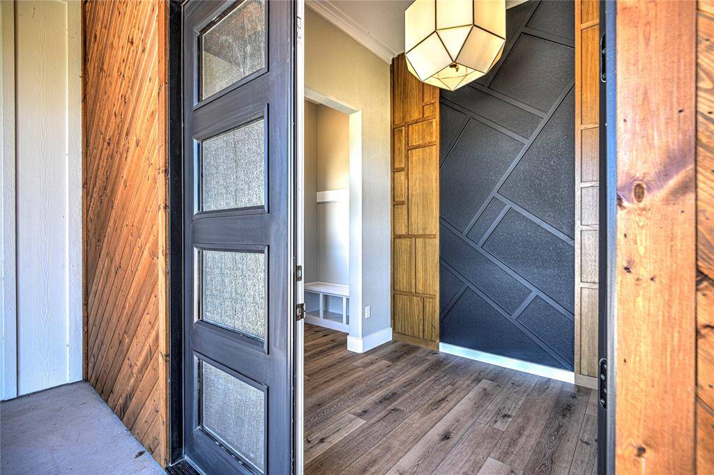 8186 S Lone Star Parkway, Moody, TX 76557