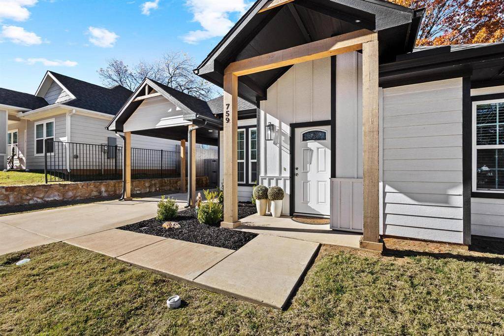 Denison, TX 75020,759 N Eddy Avenue