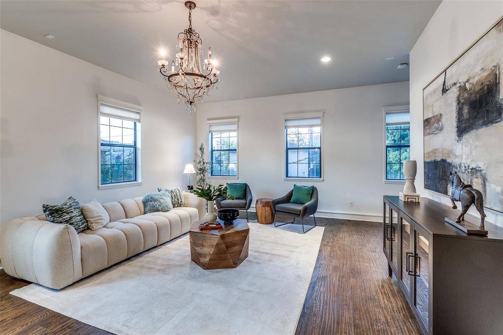 Dallas, TX 75204,1405 Mccoy Street #4U