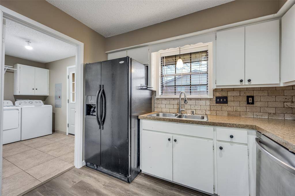 Leonard, TX 75452,309 N Pecan Street