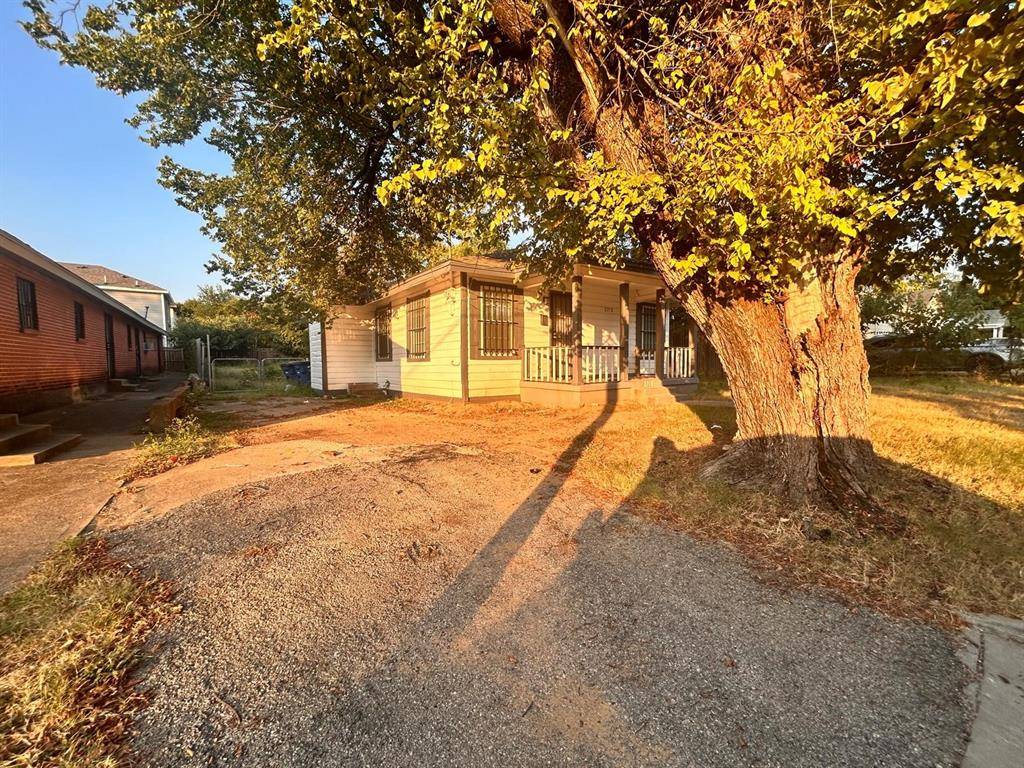 Dallas, TX 75210,2710 Mitchell Street