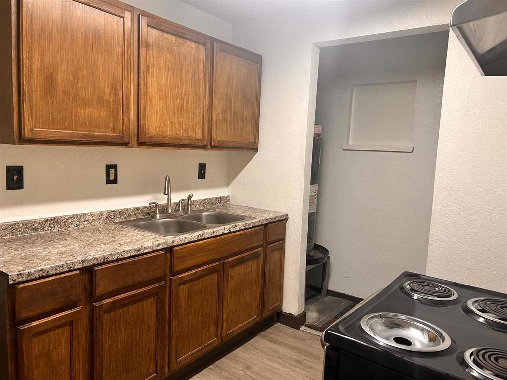 Dallas, TX 75210,2710 Mitchell Street