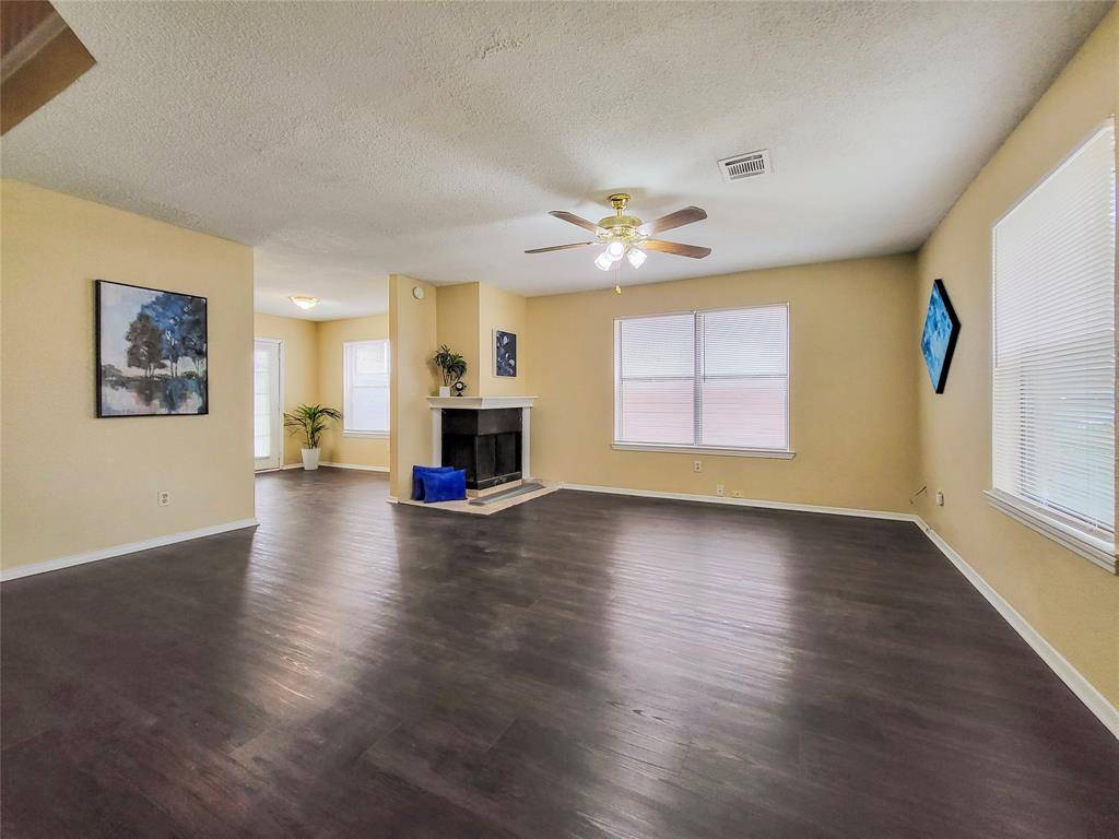 Arlington, TX 76017,823 Wyndham Place