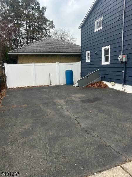 Hawthorne Boro, NJ 07506,396 Rea Ave