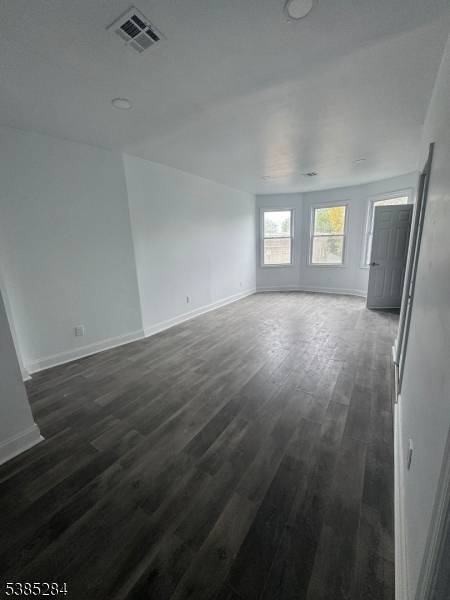 Irvington Twp., NJ 07111,506 21St St #2