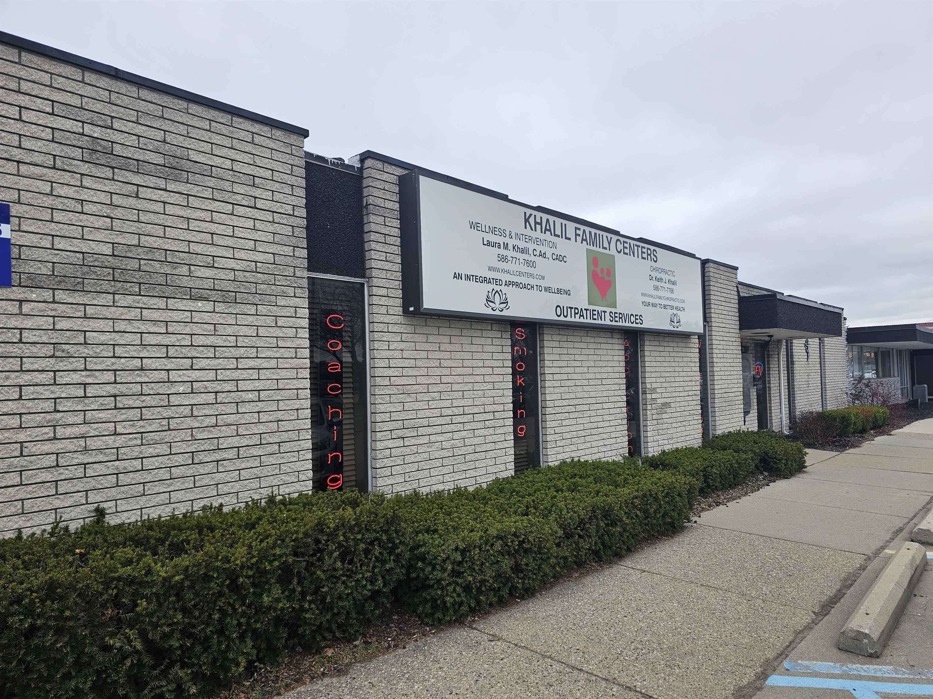 22790 Kelly suite B RD, Eastpointe, MI 48021