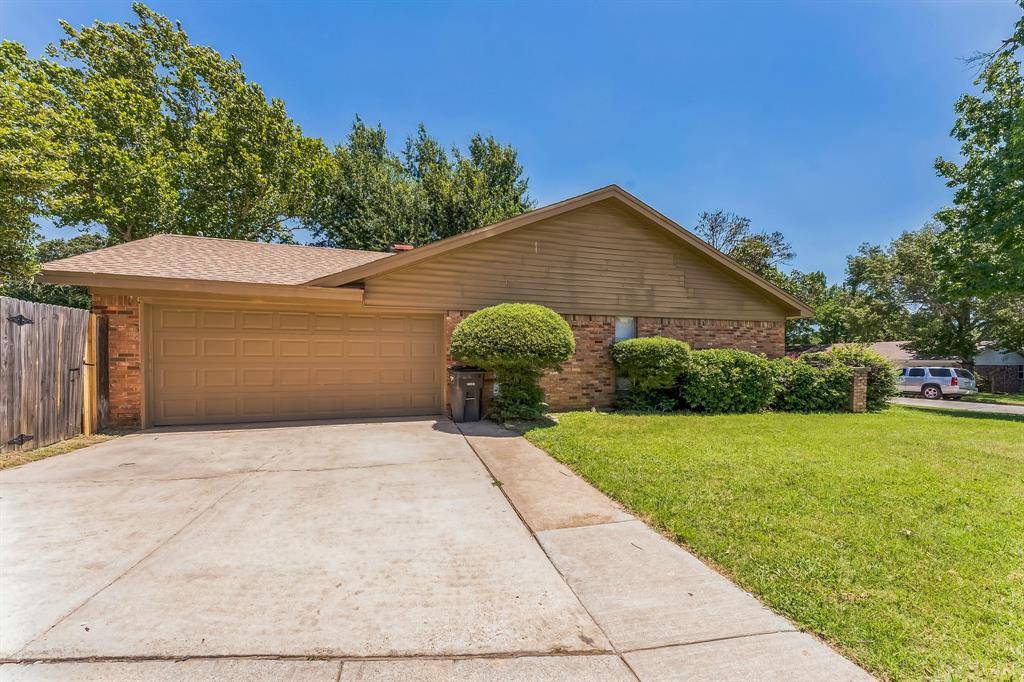 Fort Worth, TX 76112,7301 Laurie Drive