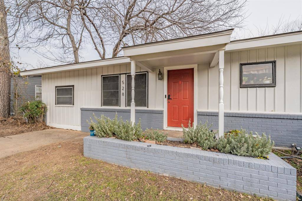 Hurst, TX 76053,528 Buena Vista Drive