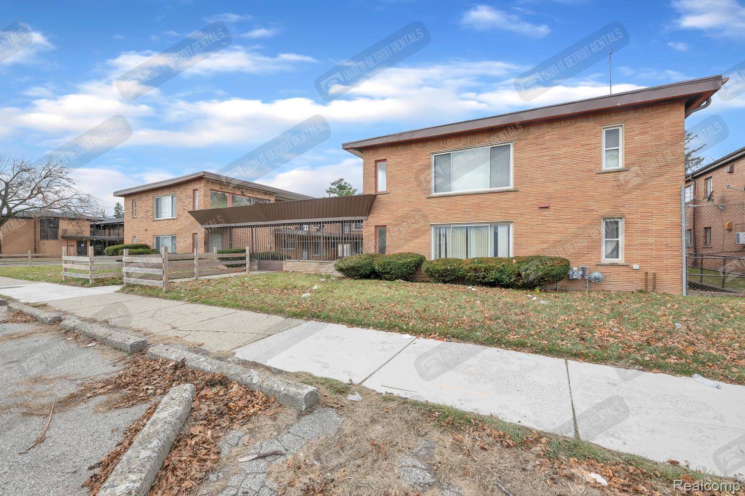 Detroit, MI 48235,16721 Greenfield #5 RD