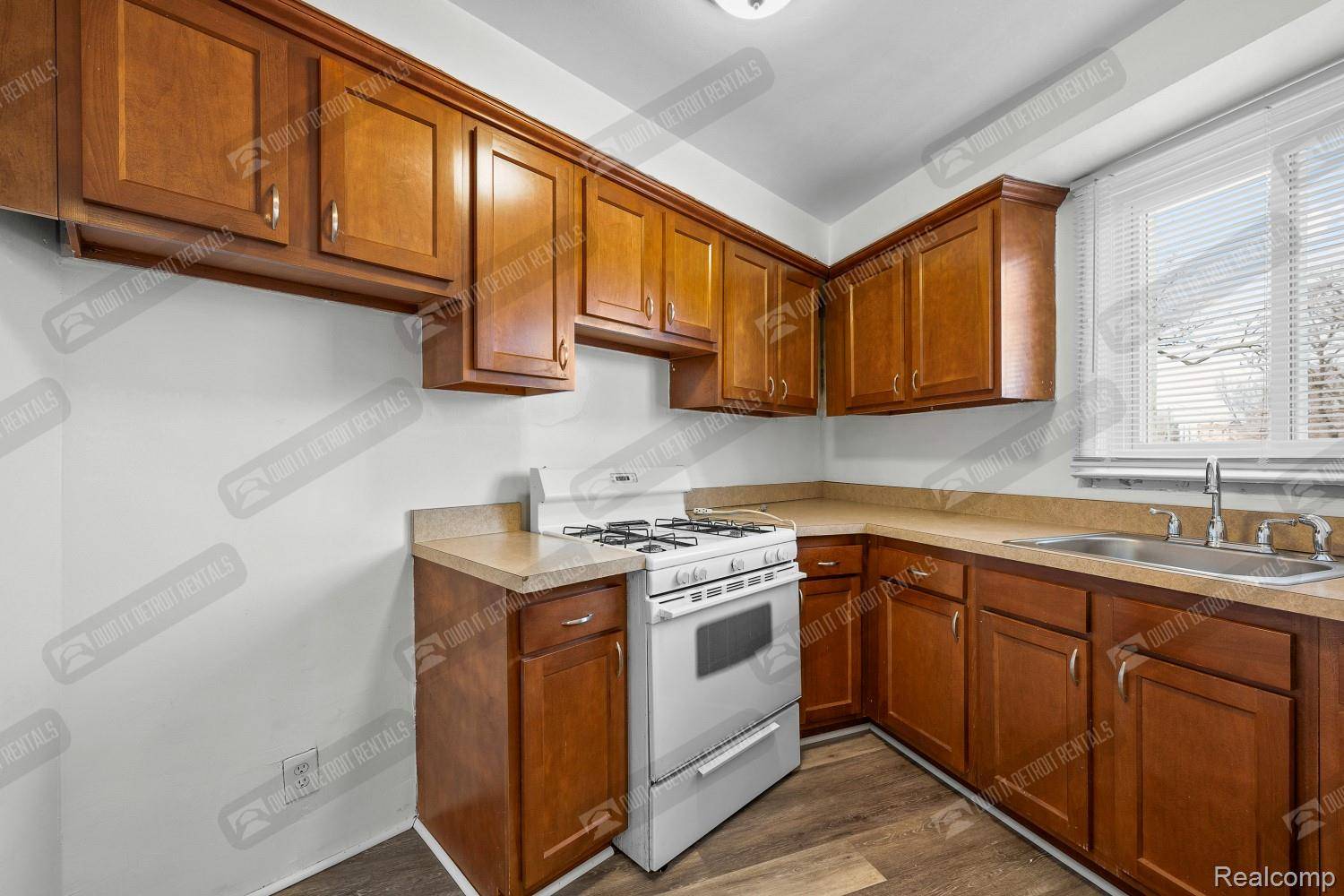 1000 Merton #5 RD, Highland Park, MI 48203