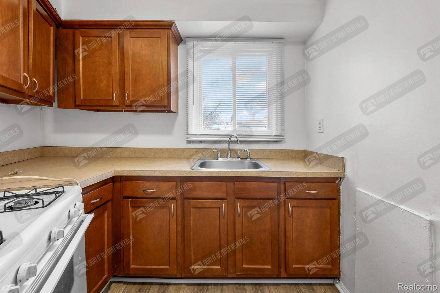 1000 Merton #5 RD, Highland Park, MI 48203