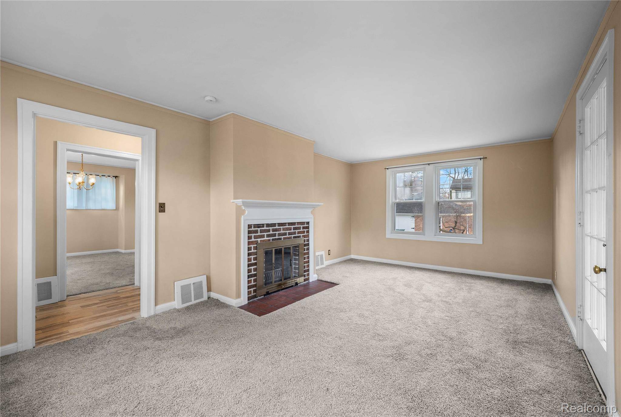 Dearborn, MI 48124,22101 Francis ST