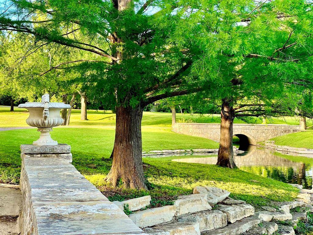 Colleyville, TX 76034,3216 Glade Road