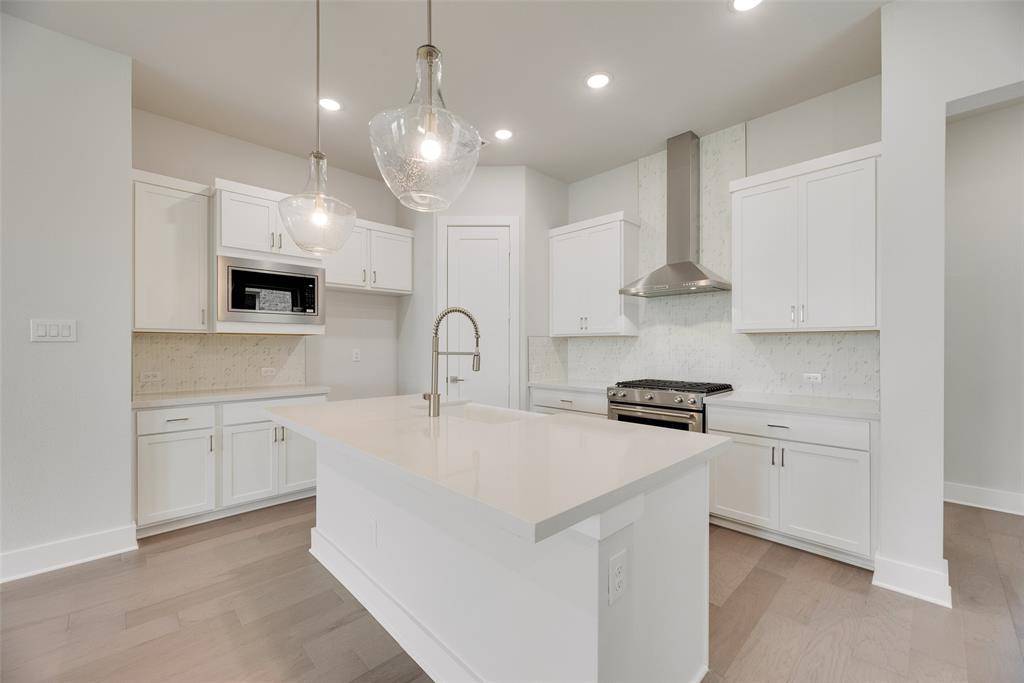 Plano, TX 75075,945 Heights Way