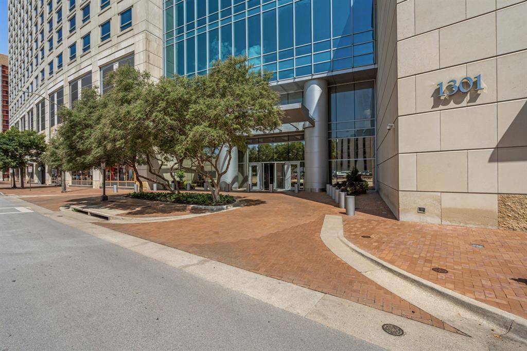 Fort Worth, TX 76102,1301 Throckmorton Street #2402