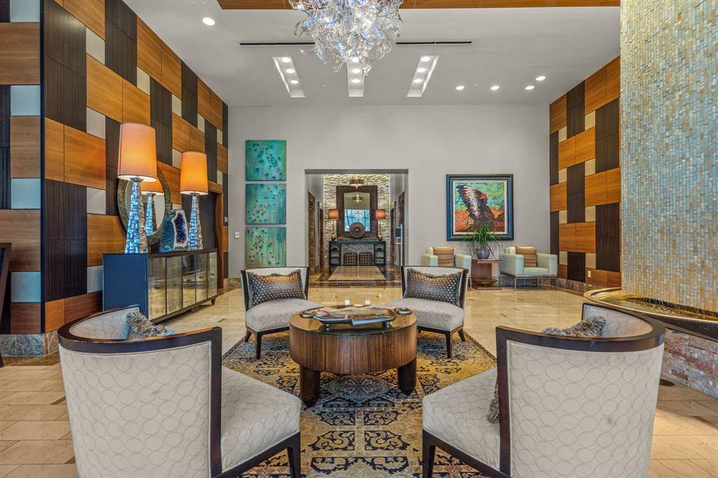 Fort Worth, TX 76102,1301 Throckmorton Street #2402