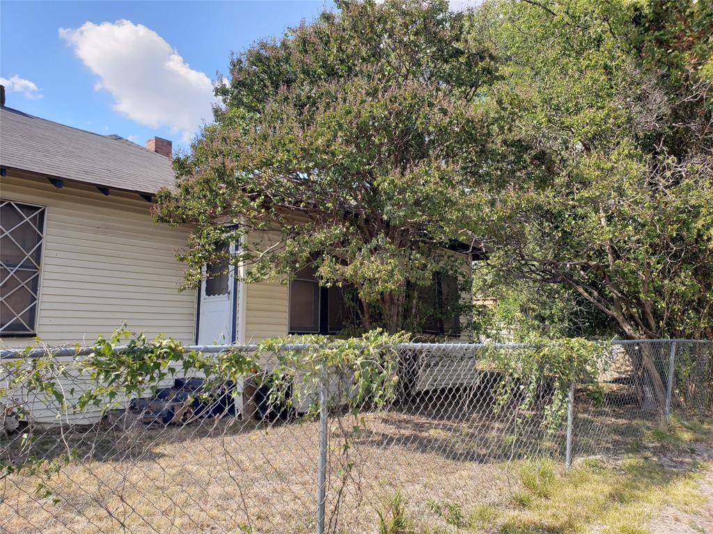 Fort Worth, TX 76104,1475 E Morphy Street