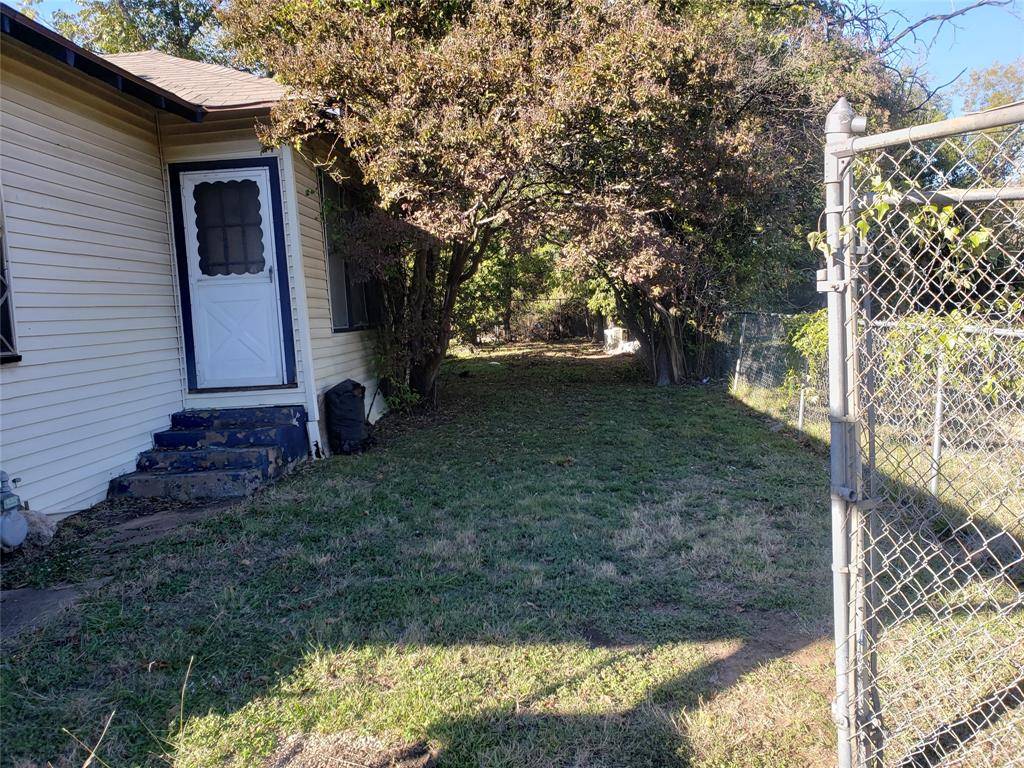 Fort Worth, TX 76104,1475 E Morphy Street