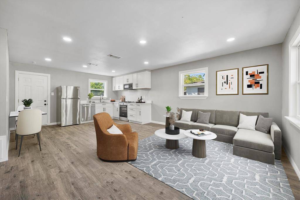 Quinlan, TX 75474,445 Canal Street