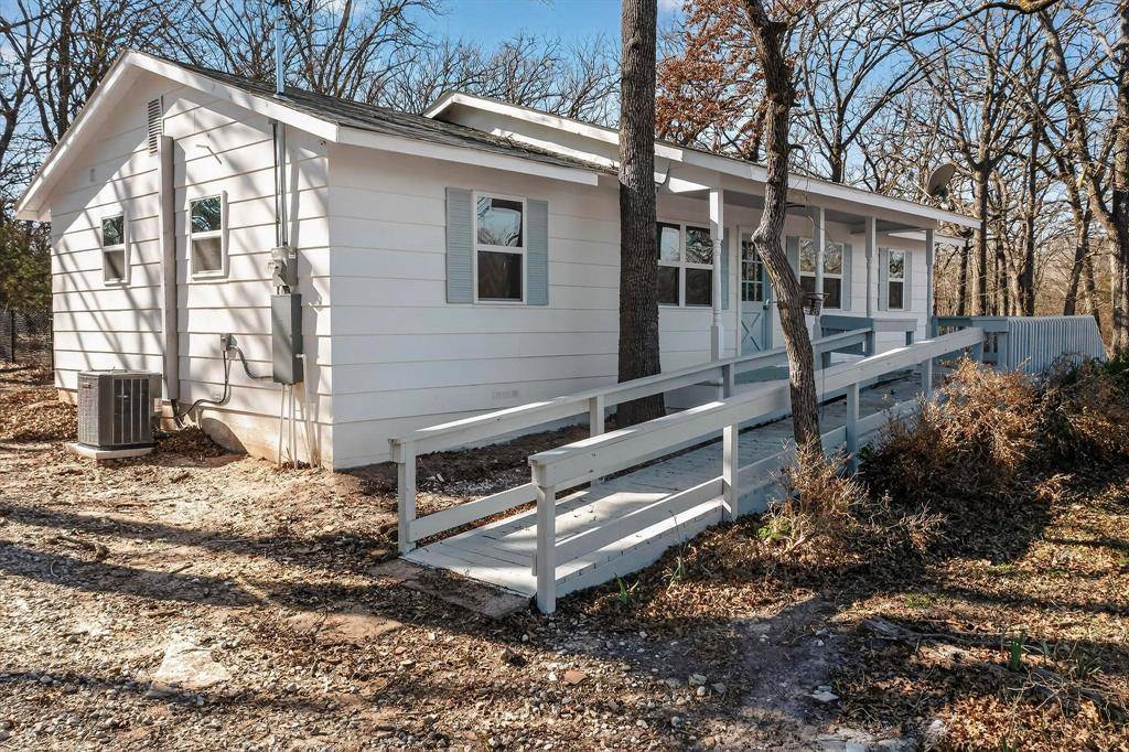 Quinlan, TX 75474,2752 Private Road 2410