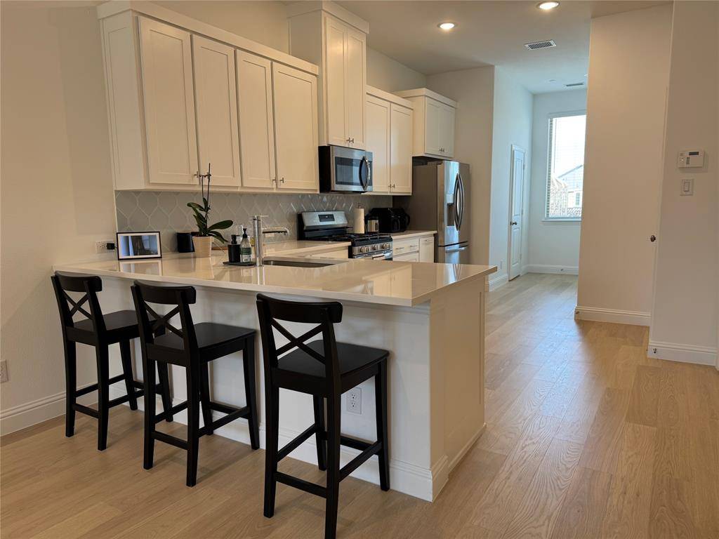 Grand Prairie, TX 75054,7039 Granbury Lane