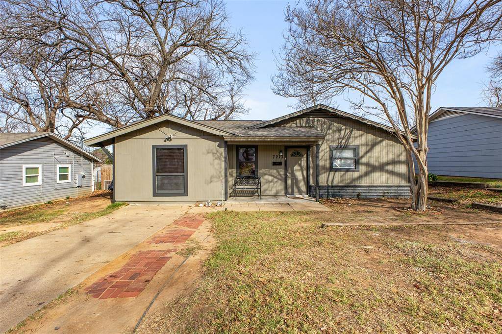 Fort Worth, TX 76112,7213 Greenlee Street