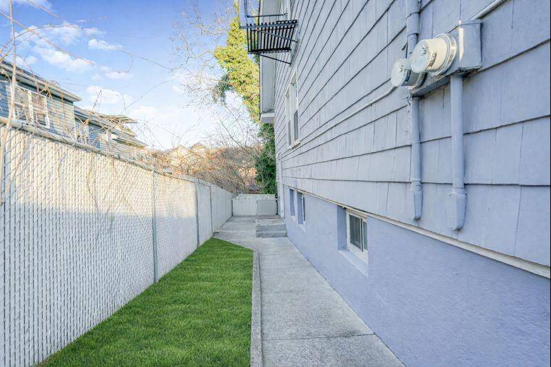 99 Stanley AVE, Staten  Island, NY 10301