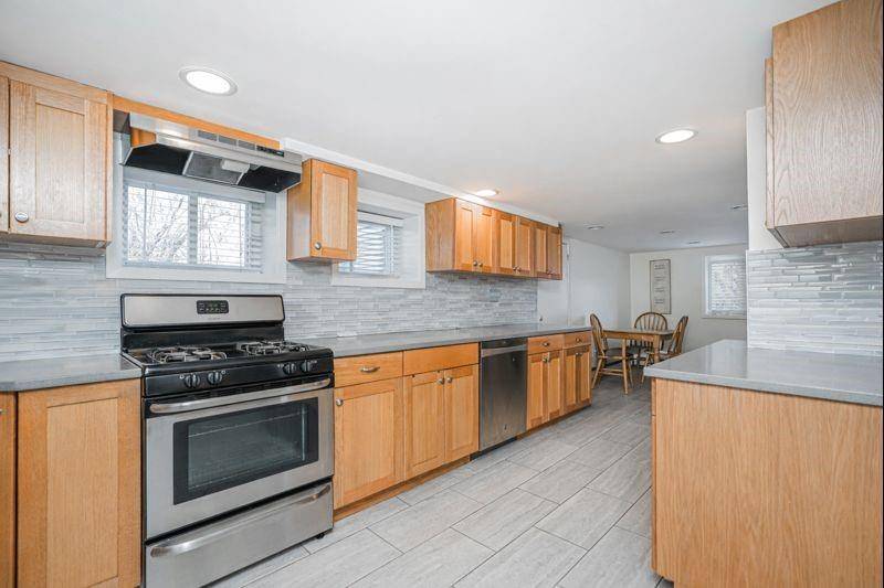 99 Stanley AVE, Staten  Island, NY 10301