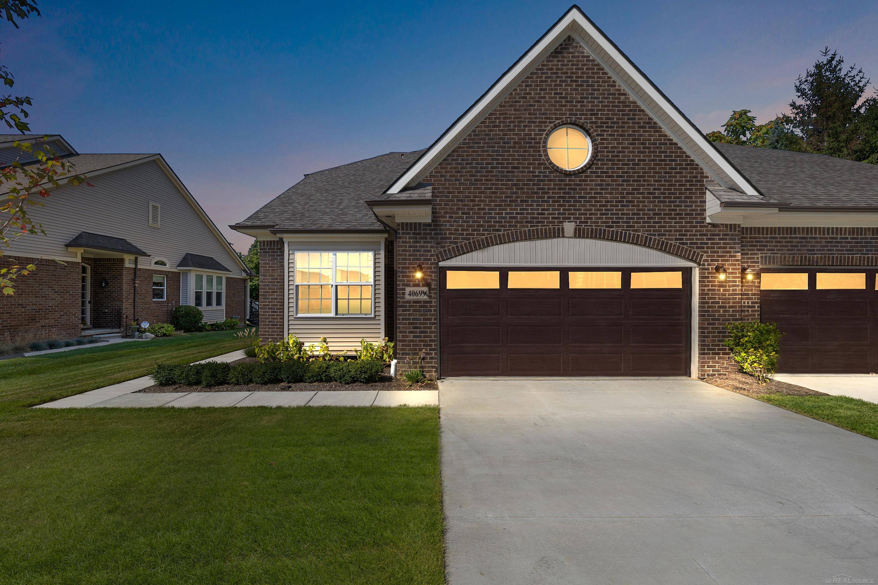 Clinton Township, MI 48036,21142 Lilac LN