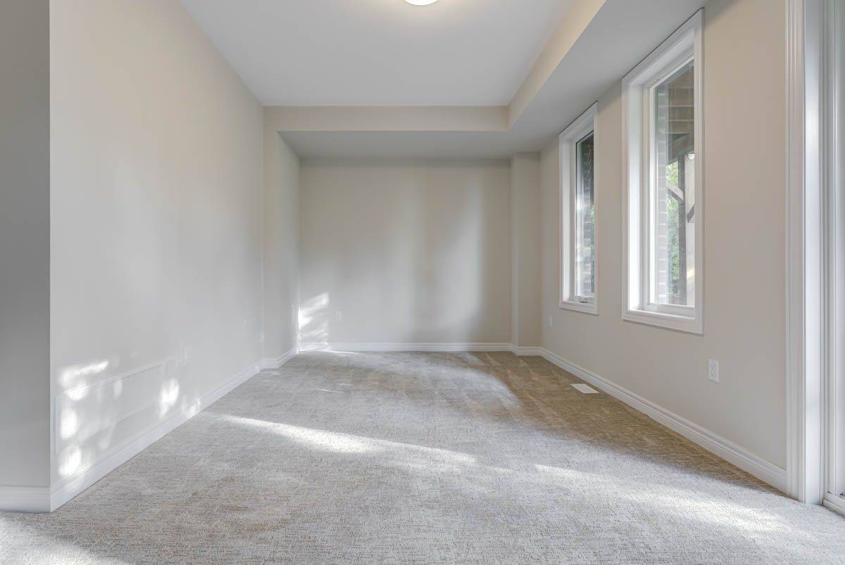 Brampton, ON L6Y 0B6,26 Folcroft ST