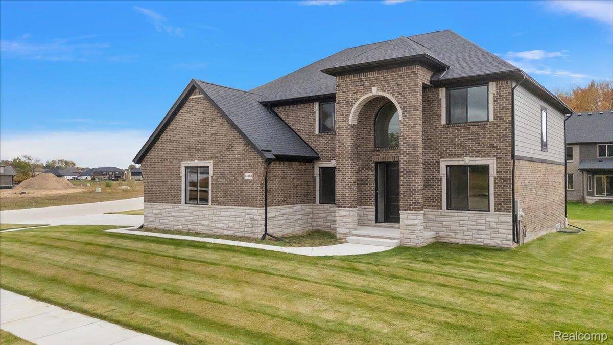 Macomb, MI 48042,24166 Sawgrass DR