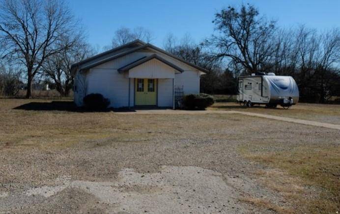 8196 FM 100, Honey Grove, TX 75446