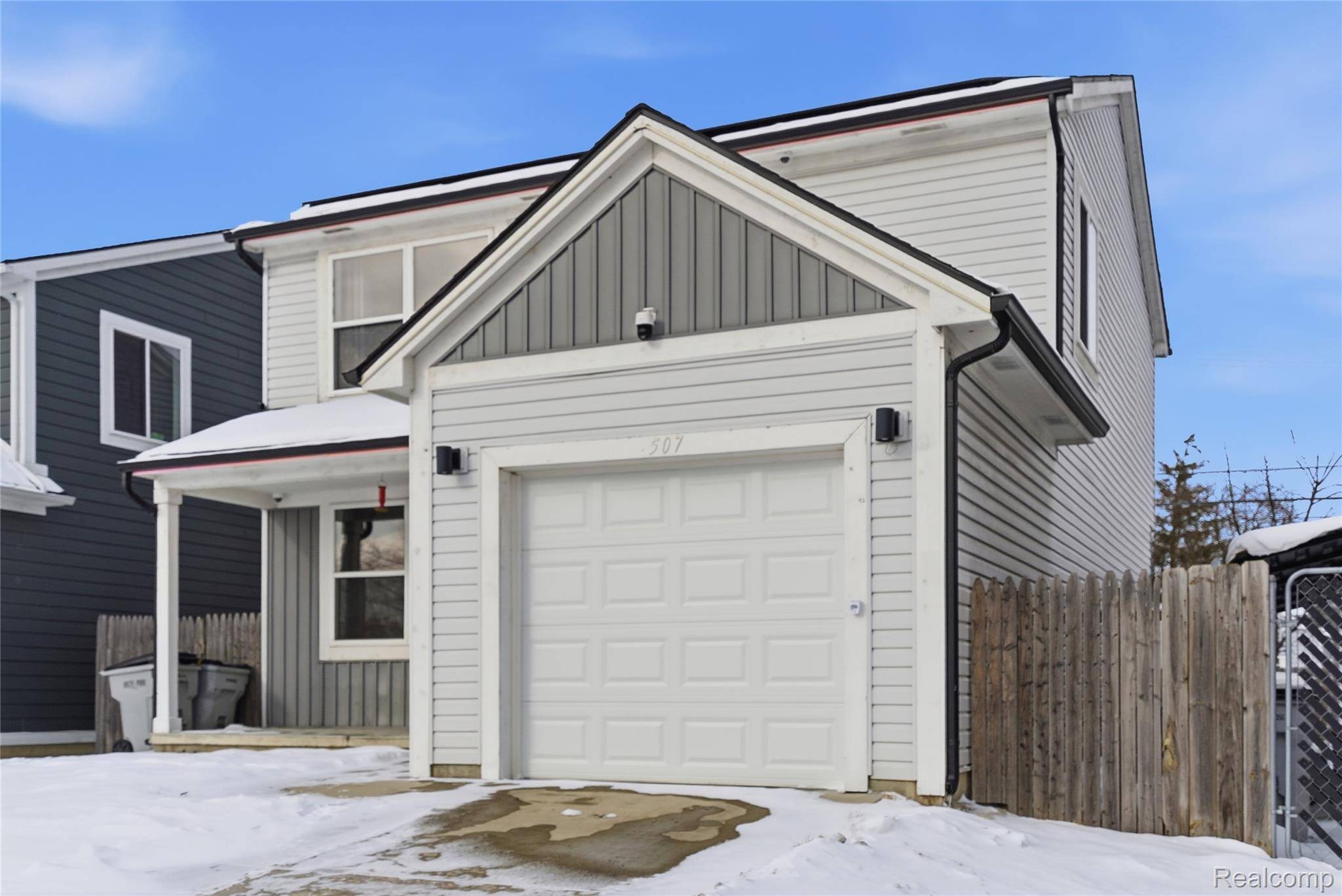 Hazel Park, MI 48030,507 E Muir AVE