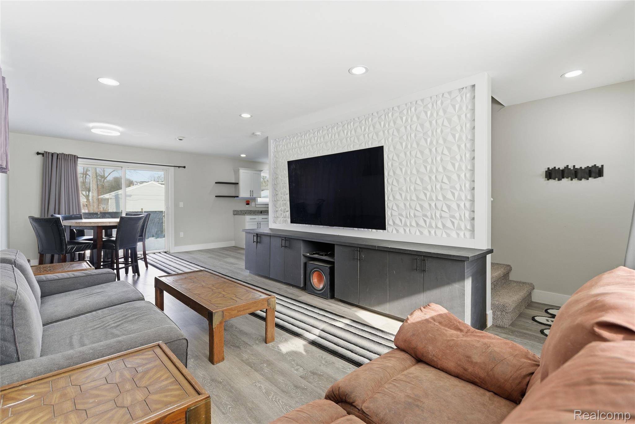 Hazel Park, MI 48030,507 E Muir AVE