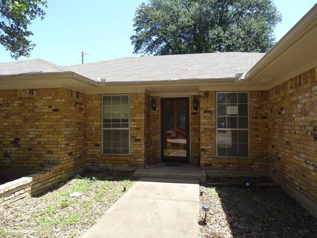 Fort Worth, TX 76133,3304 Wayland Drive