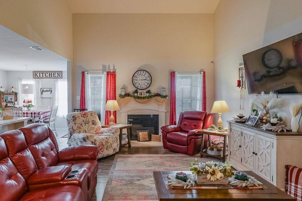 Waxahachie, TX 75165,217 Hackney Street