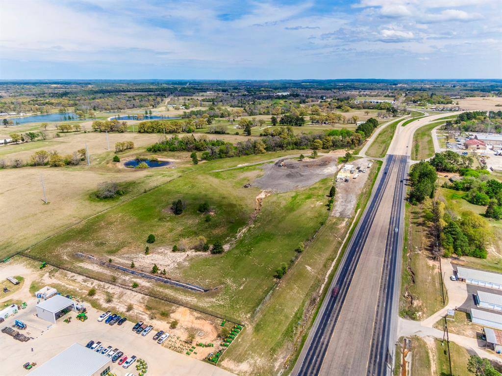 317 FM 1616, Athens, TX 75752