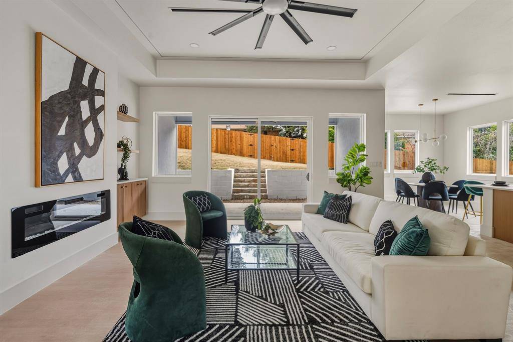 Dallas, TX 75224,917 Brookwood Drive