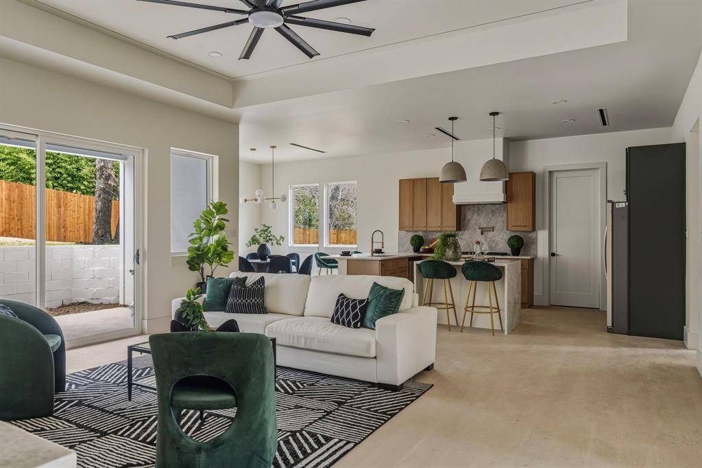 Dallas, TX 75224,917 Brookwood Drive