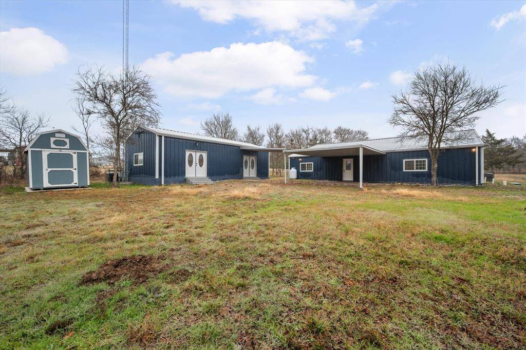 Corsicana, TX 75109,942 SE County Road 2240