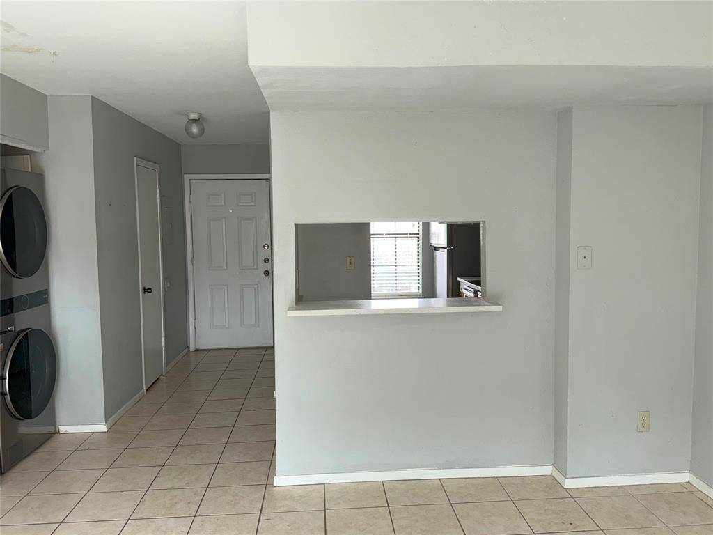 Denton, TX 76201,732 W Collins Street