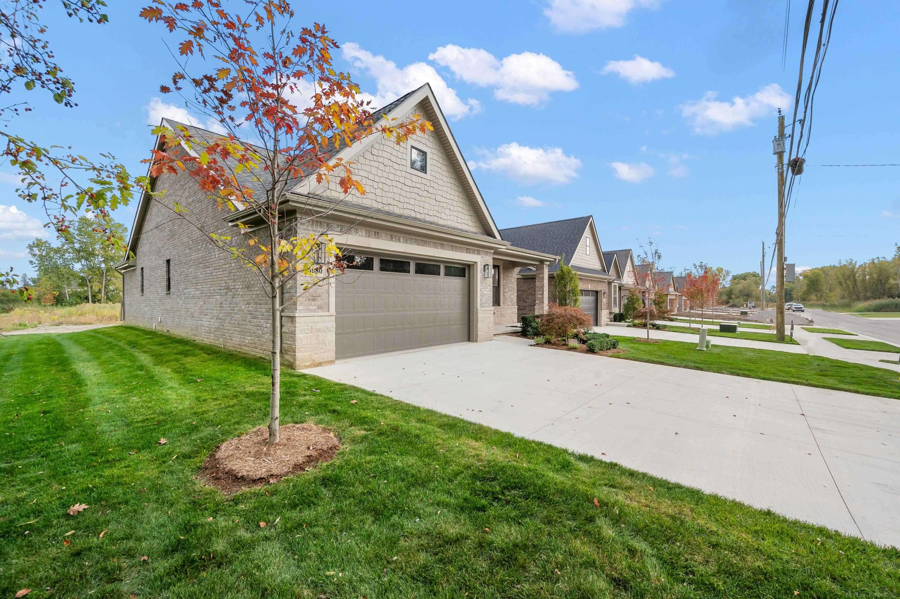 Troy, MI 48085,5872 Willow Grove DR