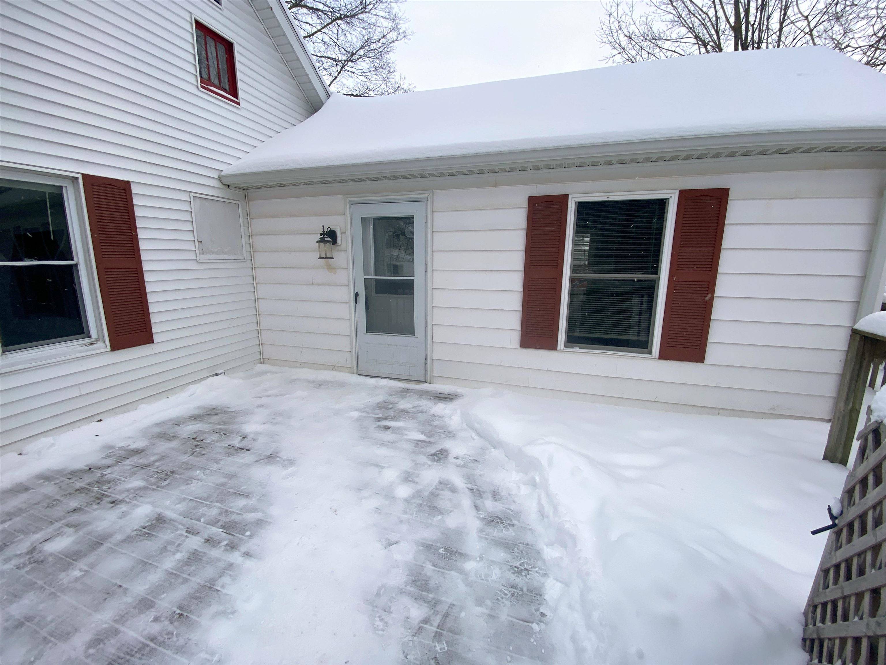 Laingsburg, MI 48848,600 E Grand River RD