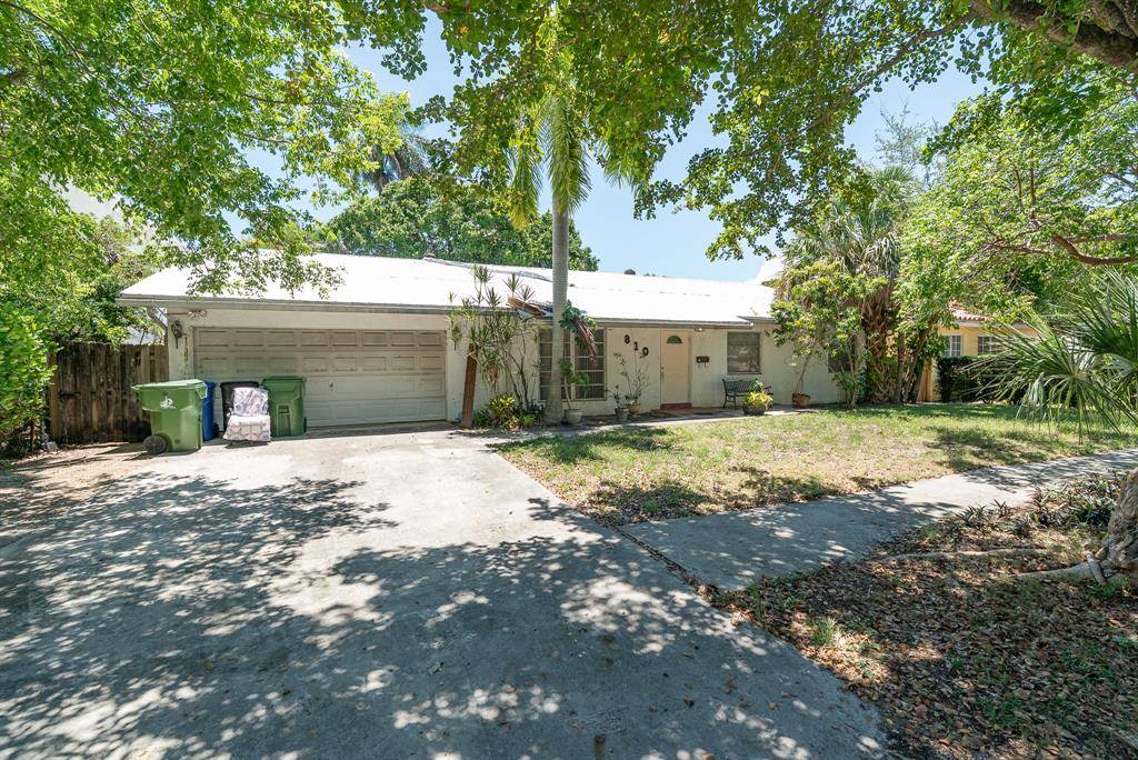 Fort Lauderdale, FL 33316,810 SE 10th St
