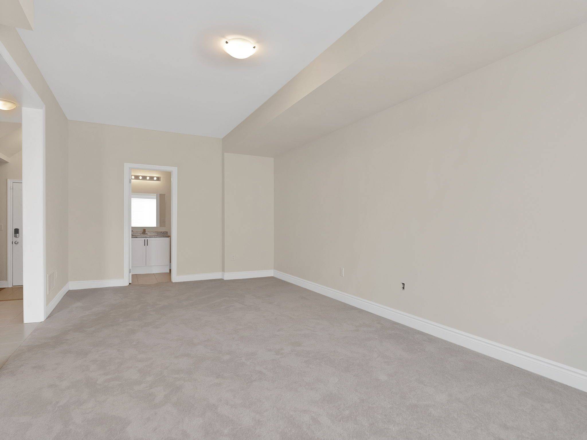 Oakville, ON L6H 7C5,12 Marvin AVE