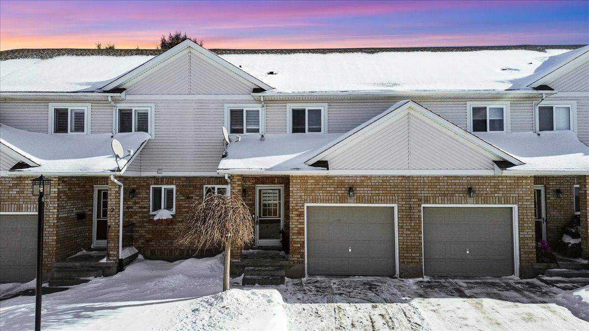 Pelham, ON L0S 1E4,25 Meadowvale DR #3