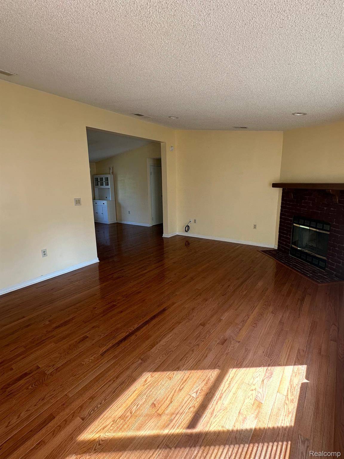 Rochester Hills, MI 48307,2297 LONDON BRIDGE DR #26